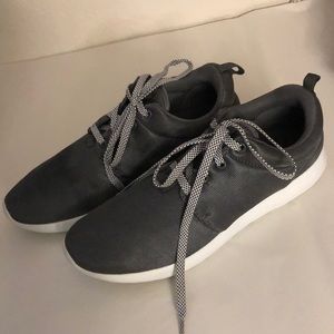 🌺 Fuel Gray Lightweight Sports Shoes Mens Size 9